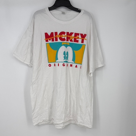 Disney Other - Men’s Mickey Original White Graphic Tee size XL